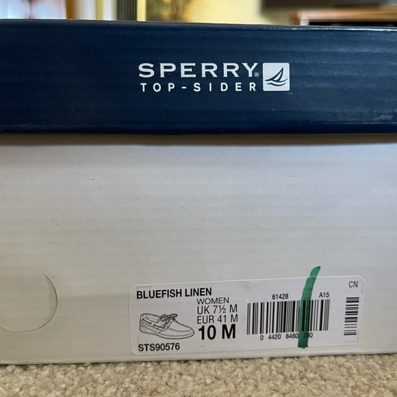 Sperry Shoes. Only worn 2 times. In great condition! - Picture 2 of 5